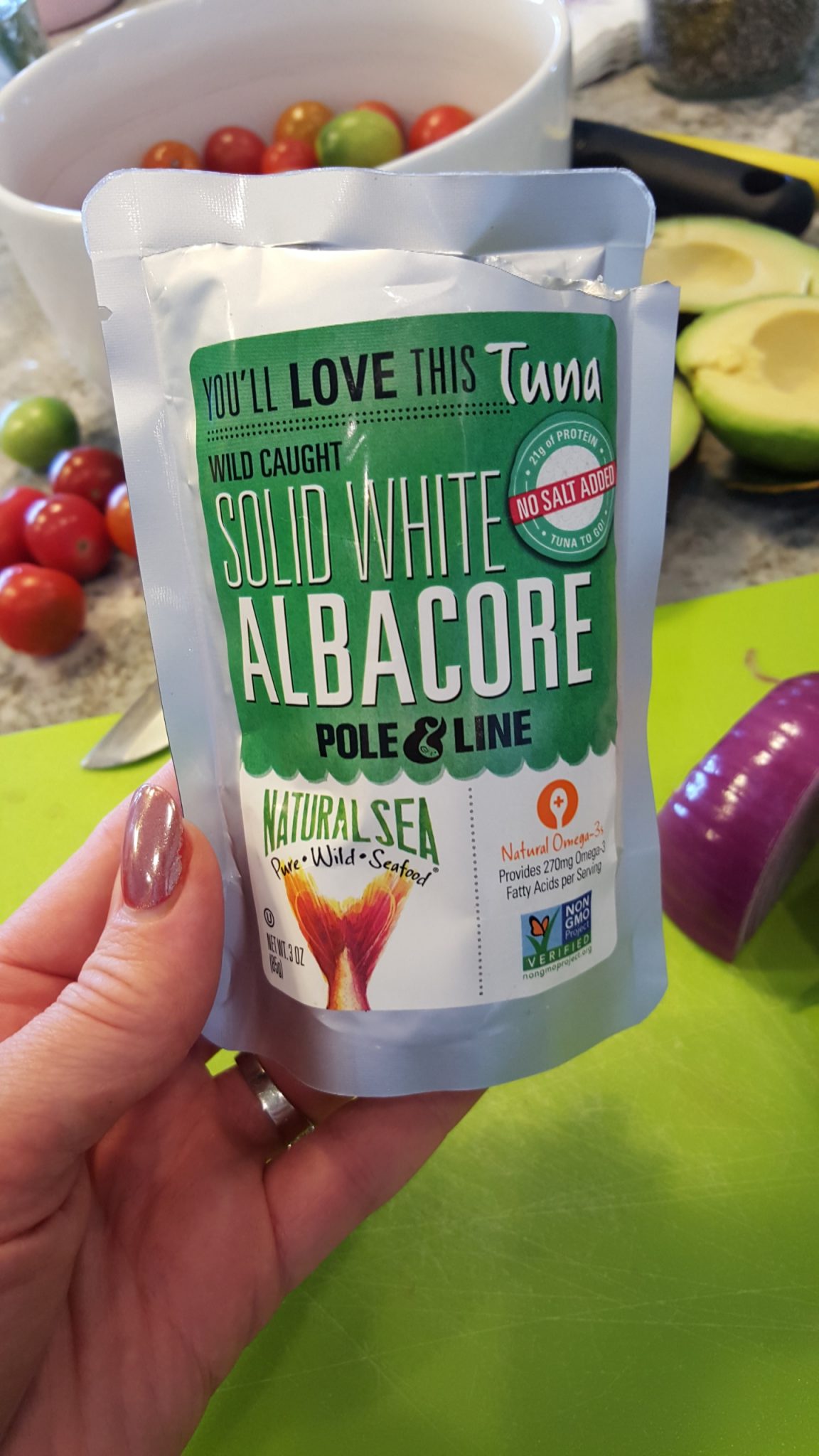 Healthy 10 minute Arugula Tuna Avocado